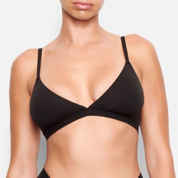 NWT SKIMS Fits Everybody Triangle Bralette In Onyx Black Bra - Picture 1 of 7